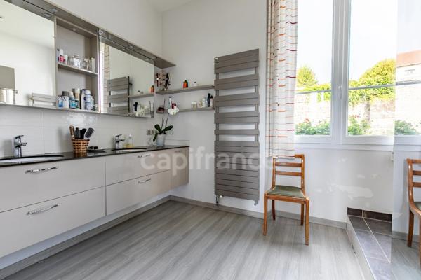 Propriete à vendre 11 pièces Soissons (02)