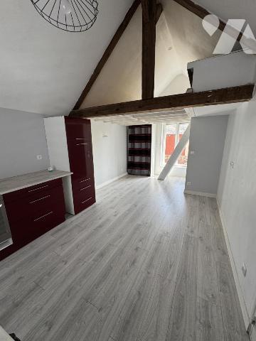 Centre-ville au calme 4 Chambres Garage et studio