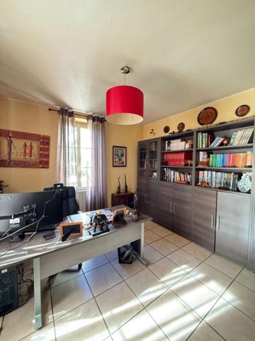 Maison Aire Sur L'adour 7 pièce(s) 200 m2