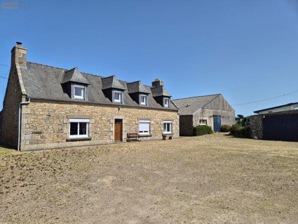 Corps de ferme à vendre à Saint-Pol-de-Léon dans le Finistère (29250), ref : 29104-MAIS1143