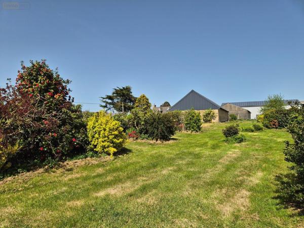 Corps de ferme à vendre à Saint-Pol-de-Léon dans le Finistère (29250), ref : 29104-MAIS1143
