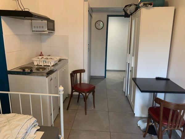 Appartement loué en 6 studios avec ascenseur - Aix en Provence