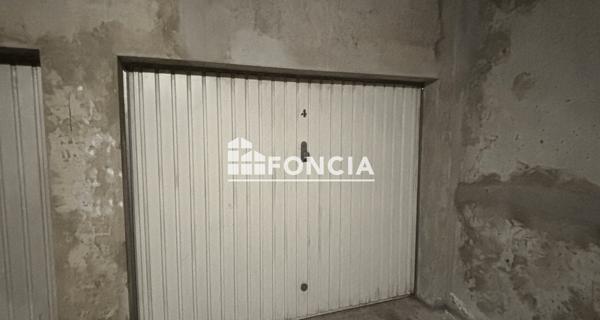 Location Parking 10 m² - Valence 26000