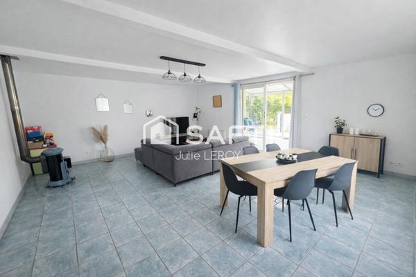 Maison de campagne de 111m², située à Blandouet-Saint-Jean (53270)