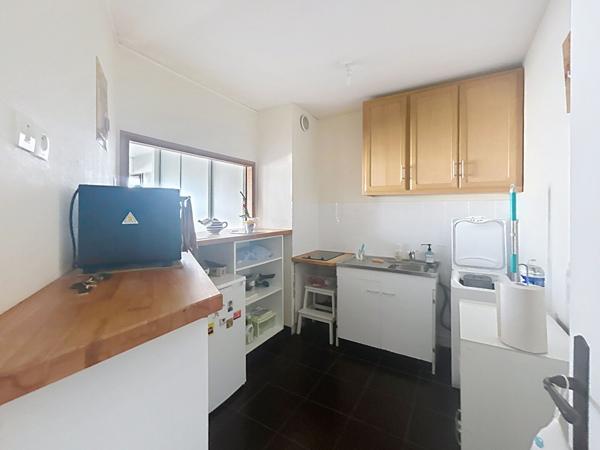 Appartement T1 bis 38 m2 Angers avec balcon , cave et parking