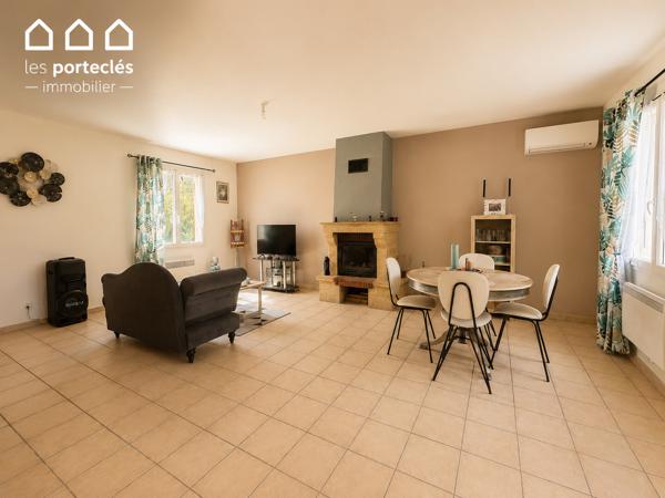 90m², 3 chambres, garage aménagé et 325 m² de jardin 220 000 €