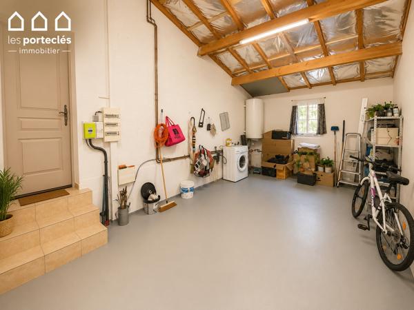 90m², 3 chambres, garage aménagé et 325 m² de jardin 220 000 €