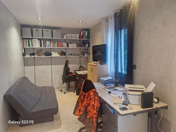 Bastide en pierre: Le Cannet Des Maures 7 pièce(s) 190 m2, terrain, piscine, Pool House,F2 indépendant