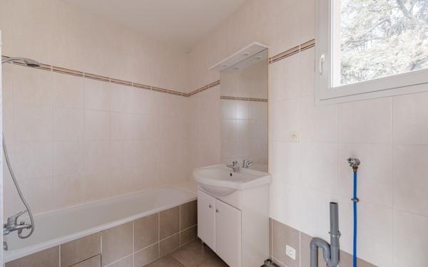 Appartement à vendre    3 pièces • 72,75 m2 Charly