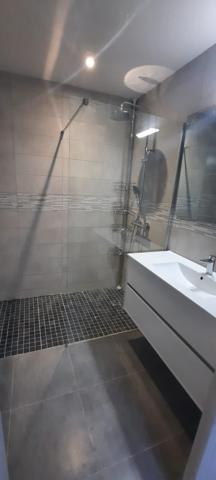 Ponteilla (66300) GRANDE MAISON DE VILLAGE AVEC GRANGE ATTENANTE