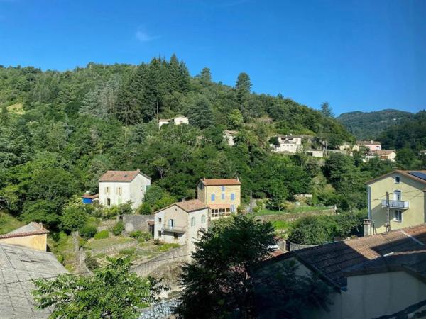 Appartement à louer à Vals-les-Bains (07600)