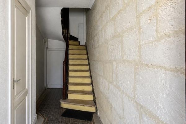 Appartement 135 000 € Bordeaux 1 pièce 25,6 m² DPE E