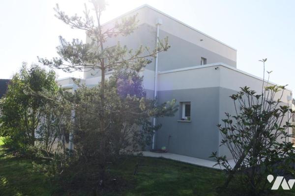 Maison T6 - Piscine - 2 Terrasses - Dépendance - Jardin. 848 m² cadastré.