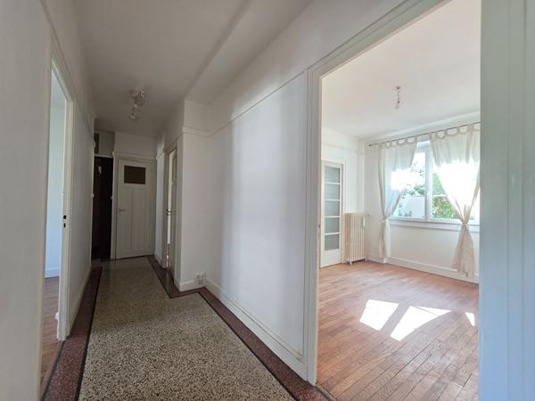 Appartement Dijon 3 pièce(s) 61.88 M2