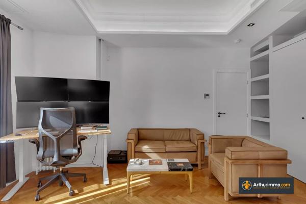 Location                                                      Appartement
                        
                     2 pièces                      44 m2                     à Nice