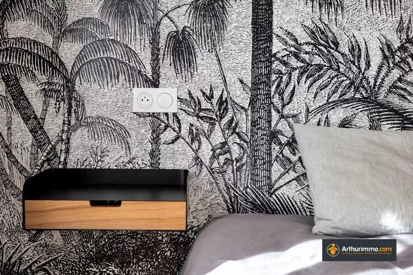 Location                                                      Appartement
                        
                     2 pièces                      44 m2                     à Nice