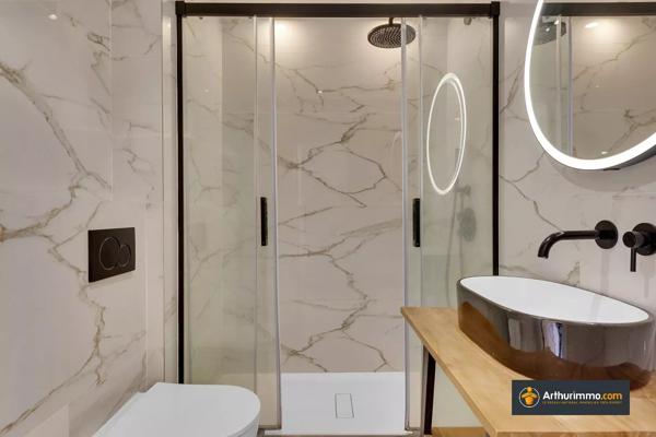 Location                                                      Appartement
                        
                     2 pièces                      44 m2                     à Nice