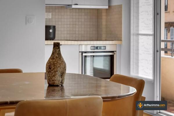 Location                                                      Appartement
                        
                     2 pièces                      44 m2                     à Nice