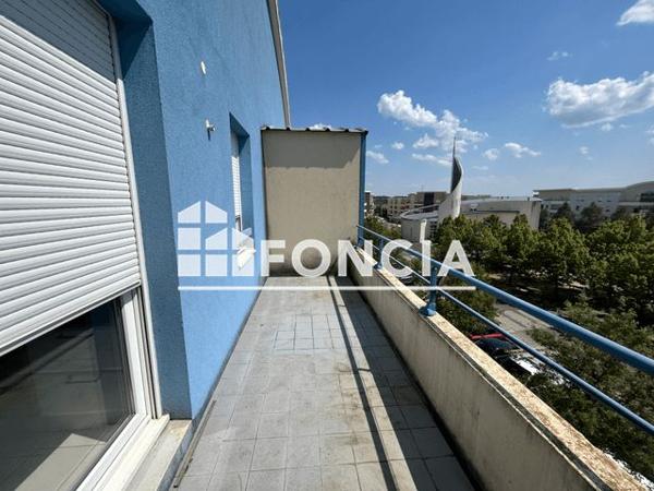 Location Appartement 3 pièces 68.9 m² - 12 PLACE GRANVILLE Dijon 21000