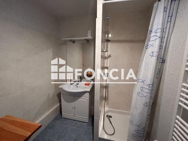 Location Appartement 3 pièces 68.9 m² - 12 PLACE GRANVILLE Dijon 21000