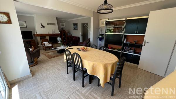 Entre Pluneret et Sainte-Anne-d'Auray, maison familiale avec vie de plain-pied et grand jardin.