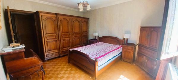 Maison
         5 pièces
        - 115 m² 180 000 € *