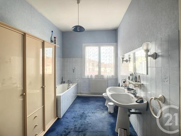 immeuble à vendre  1230 m2 ST GIRONS - 09