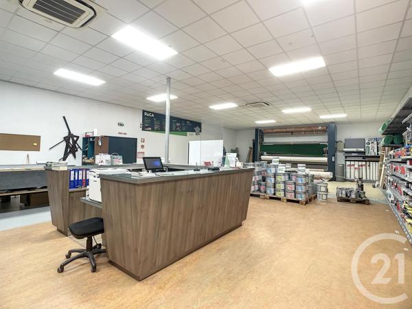 immeuble à vendre  1230 m2 ST GIRONS - 09