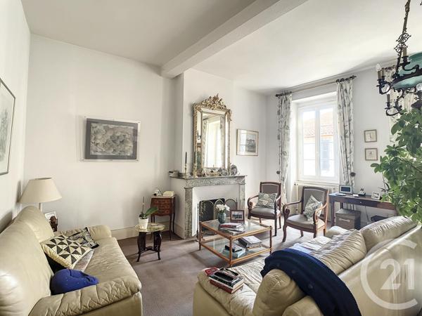 immeuble à vendre  1230 m2 ST GIRONS - 09