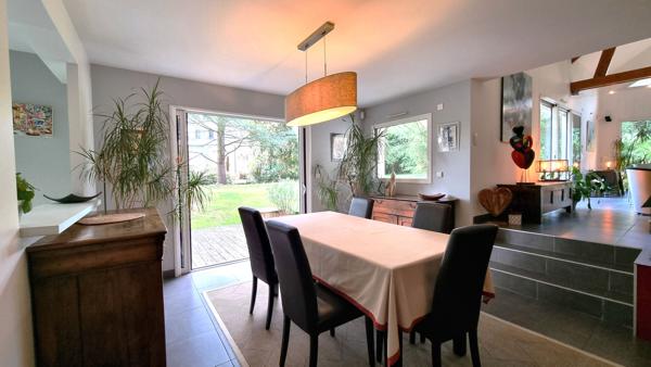 Maison Sautron 230 m2 - Vallée du Cens - 6chb