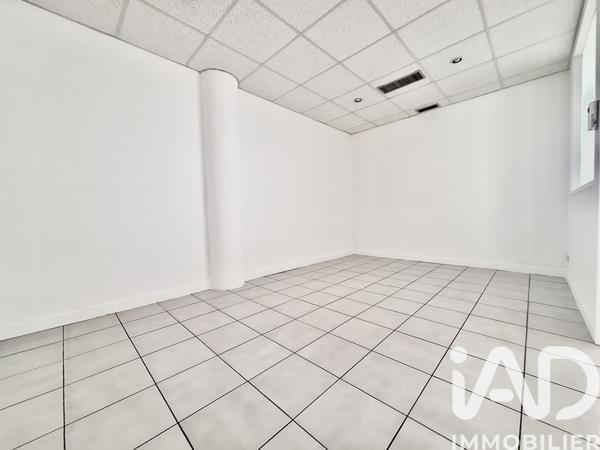 Murs commerciaux  à vendre 68,58 m² Nîmes