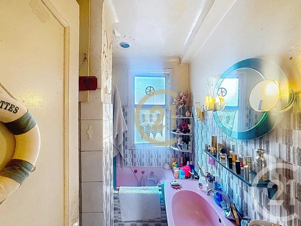 Appartement T4 à vendre  4 pièces - 60,81 m 2   CANNES LA BOCCA  - 06