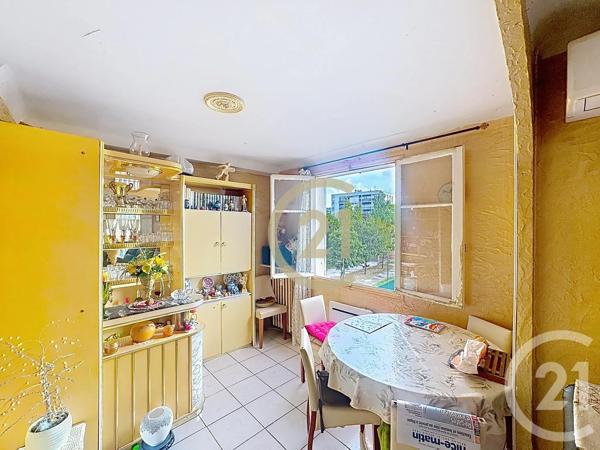 Appartement T4 à vendre  4 pièces - 60,81 m 2   CANNES LA BOCCA  - 06