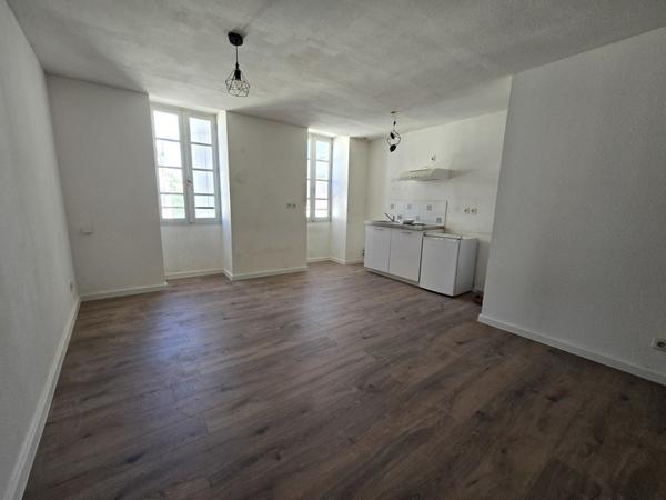 Appartement à vendre |  Jonzac |  1 pièce | 29 m²