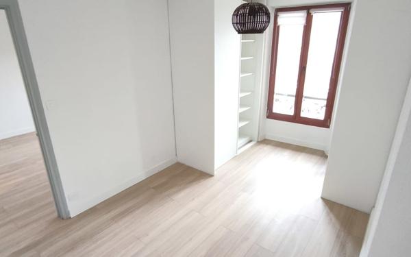 Appartement à vendre    2 pièces • 40,84 m2 Nîmes