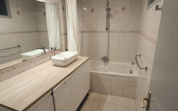 Appartement à vendre    2 pièces • 40,84 m2 Nîmes