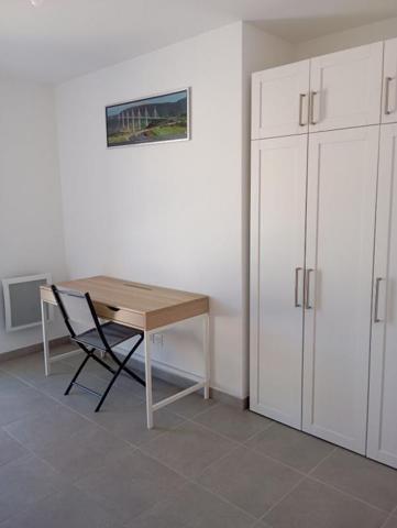 Aubagne - Appartement T3 récent de 58 m² avec terrasse, ascenseur et box fermé