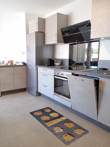 Aubagne - Appartement T3 récent de 58 m² avec terrasse, ascenseur et box fermé