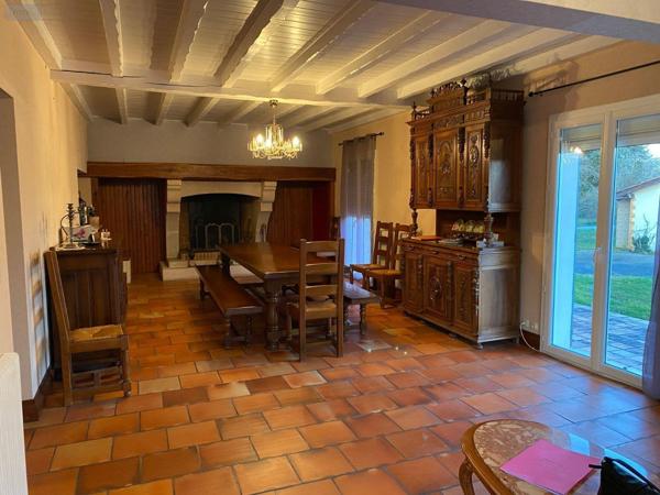 Maison individuelle à vendre à Le Pian-Médoc en Gironde (33290), ref : 032/1678   
FEYDIEU