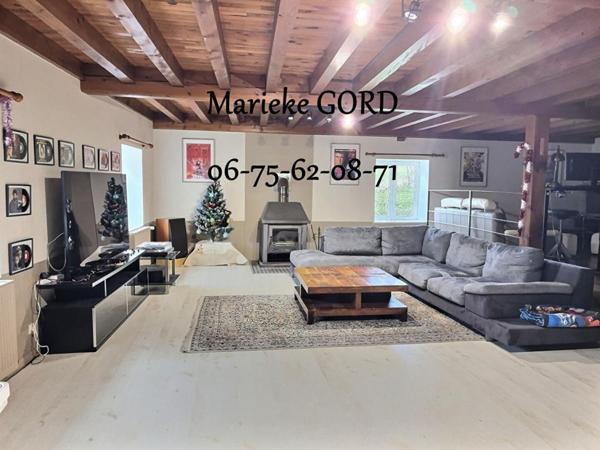 Maison en pierre Usson En Forez 6 chambres 248.33 m2 sur 1191 m² terrain attenant