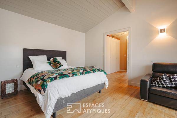 Maison contemporaine et horizon marin