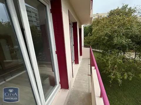 Appartement à louer 2 pièces 47.89m² Châlons-en-Champagne (51000)