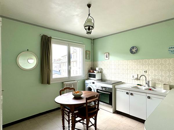 Appartement T2 - 63 m2 avec Ascenseur - ST SERVAN Centre