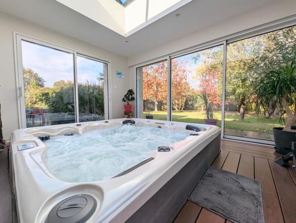 Maison familiale à Ploeren, 154 m², suite parentale plain-pied, jardin de 1 300 m²