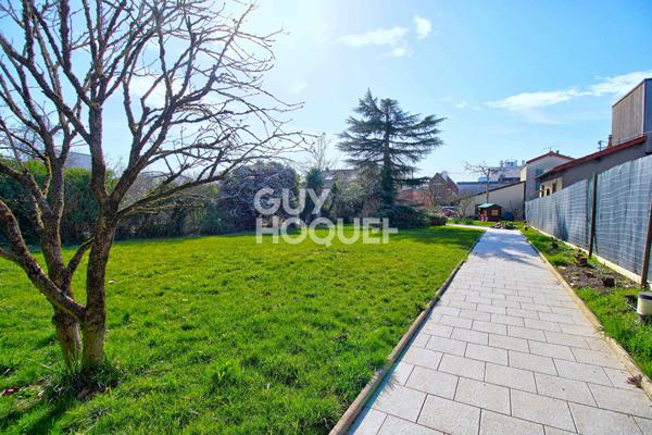 Propriété avec terrain - Montreuil