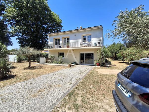 Maison Saintes Rive Gauche 7 pièces 160 m2