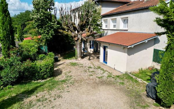 Appartement à vendre    5 pièces • 117,97 m2 Écully