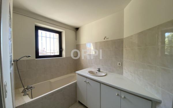 Appartement à vendre    2 pièces •  Carpentras