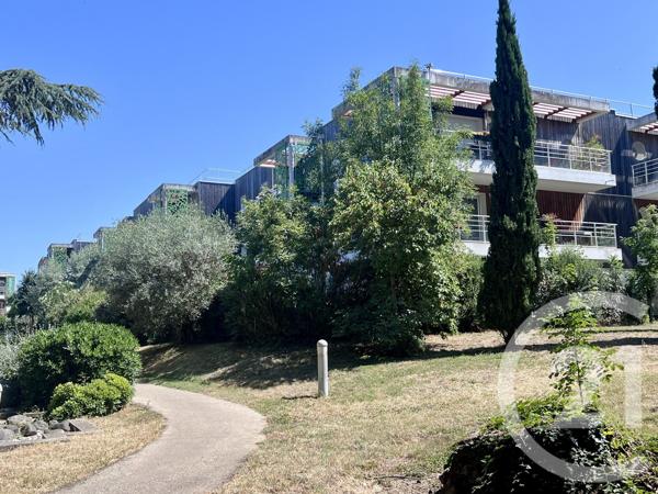 Appartement T2 à vendre  2 pièces - 42,40 m 2   LA ROCHELLE  - 17