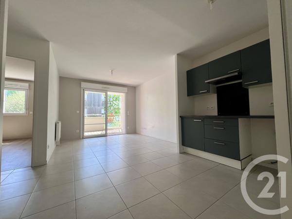 Appartement T2 à vendre  2 pièces - 42,40 m 2   LA ROCHELLE  - 17